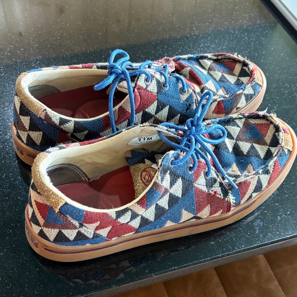 Twisted X Aztec Pattern Canvas Sneakers in Blue, Red, Tan
